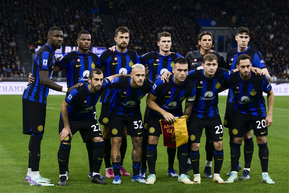 Internazionale strooit kort voor de jaarwisseling met nieuwe contracten