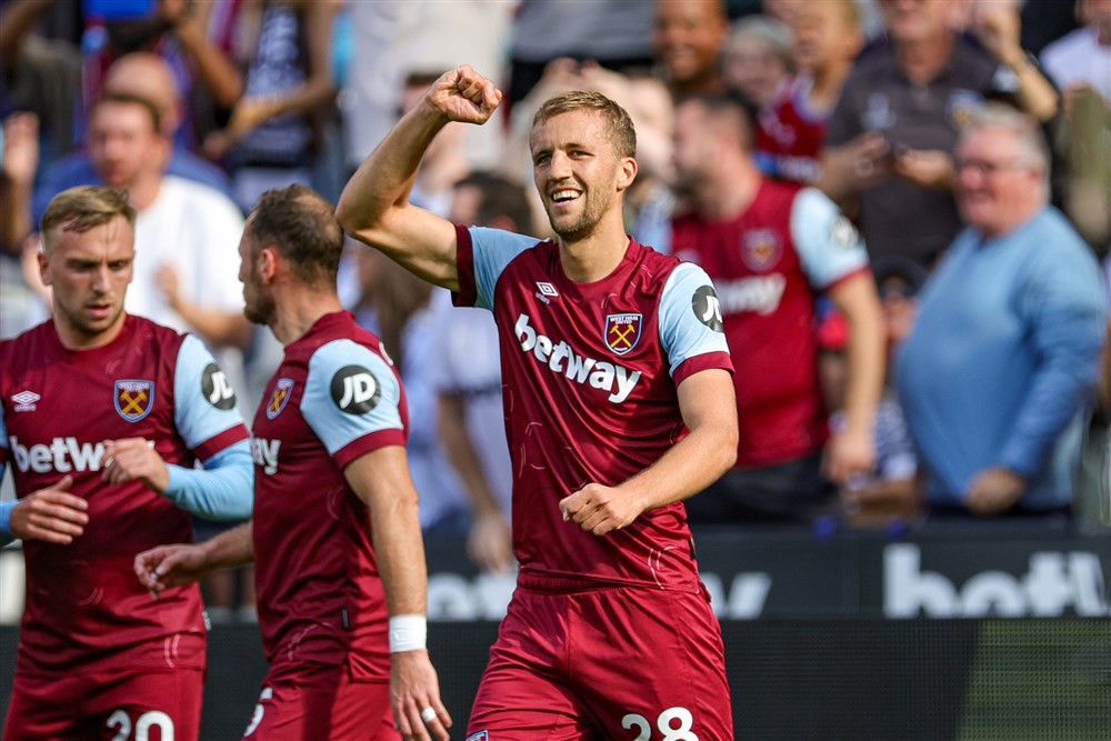 West Ham United voorkomt transfervrij vertrek van publiekslieveling