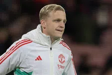 Thumbnail for article: 'Transfercoup' en 'extra optie': zo schrijven de Duitse media over Van de Beek