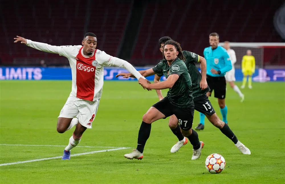 AZ dekt zich met Portugese huurling in tegen vertrek Sugawara
