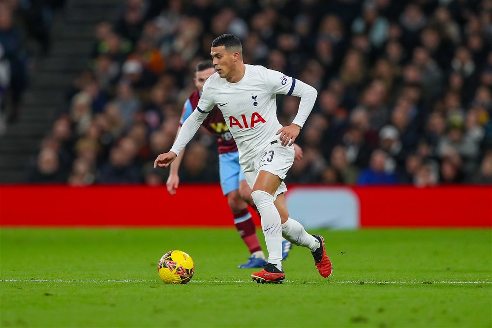 Schitterende uithaal laat ongeïnspireerd Tottenham toch juichen