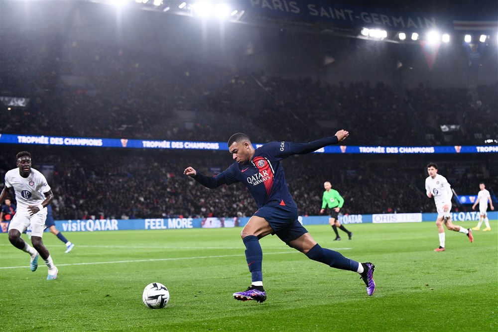 Openhartige Mbappé: 'Ik ben mijn spontaniteit verloren'