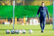 Thumbnail for article: Van 't Schip kijkt vooruit: 'Ajax moet in 2024 weer meedoen om de titel'