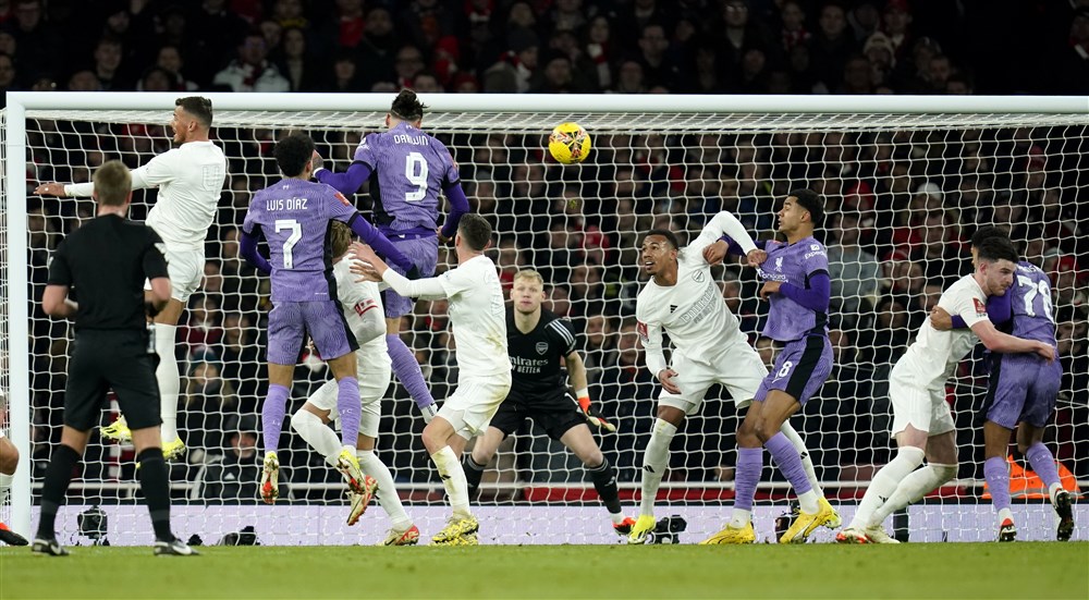 Liverpool dompelt Arsenal in rouw na bekerkraker met twee gezichten