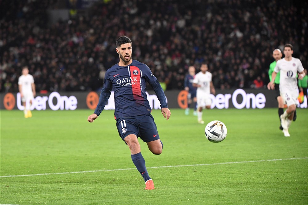 Wonderassist Asensio hoogtepunt van gigantische bekerzege PSG