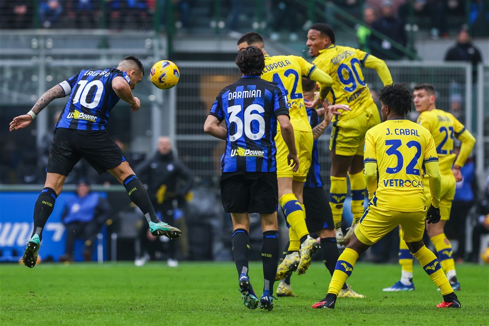 Hellas hekelt VAR-besluit en suggereert dat Inter 'hulp van buiten' kreeg