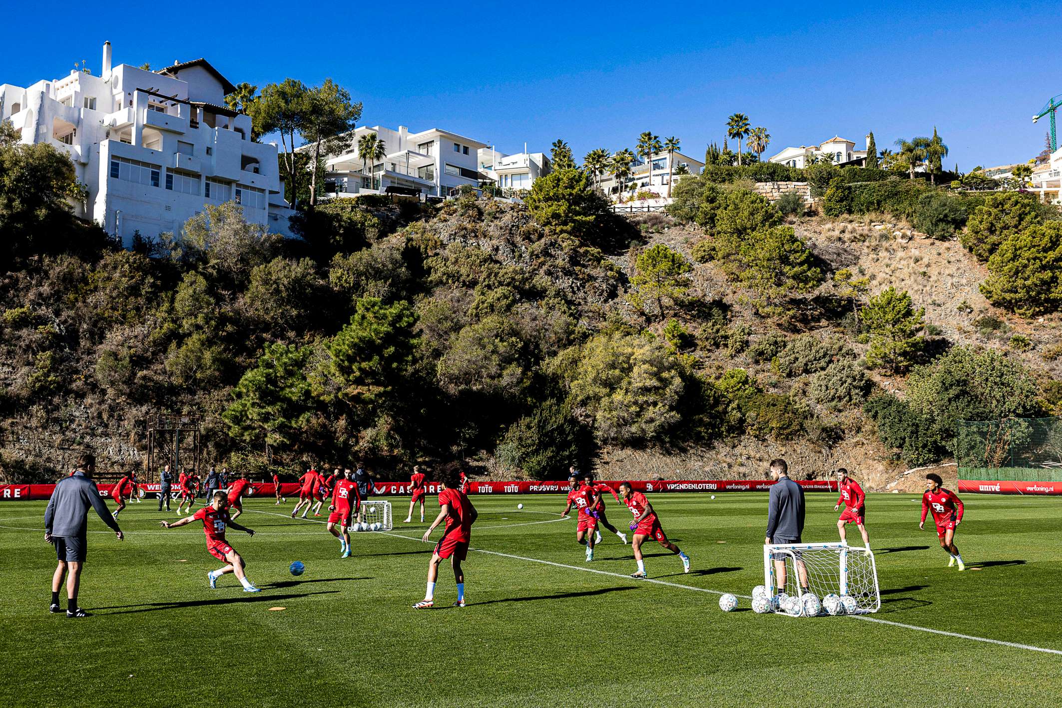 Feyenoord aan de Costa del Sol: op zoek naar nieuwe grenzen