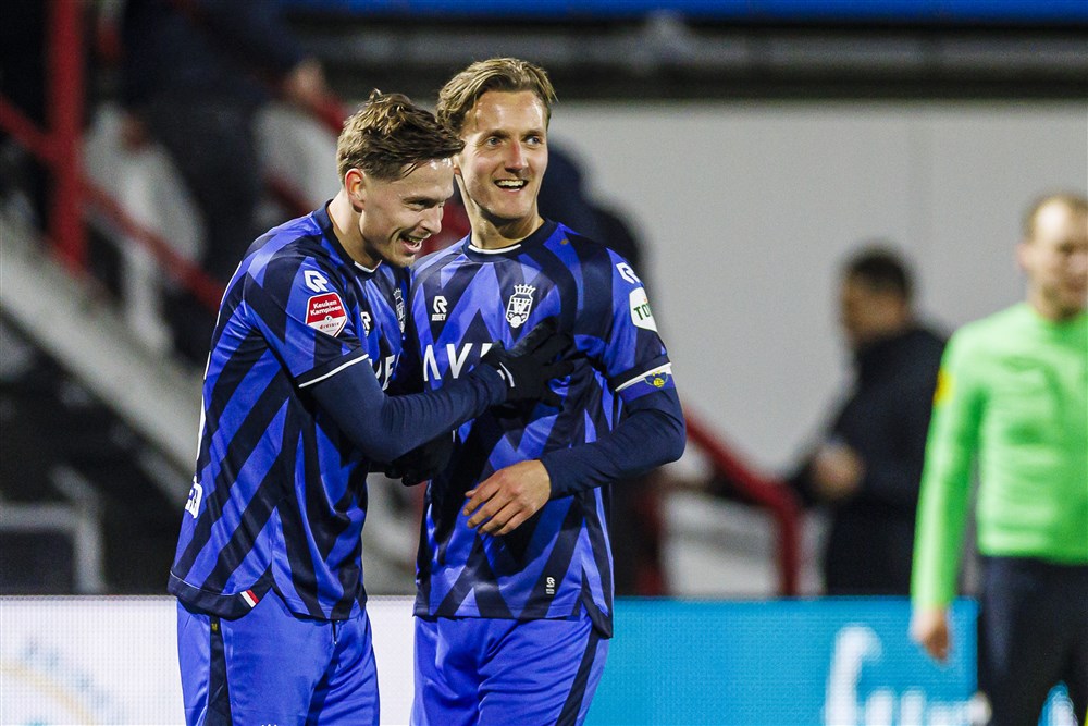Willem II begint 2024 in bloedvorm, ADO tweede na spektakelstuk