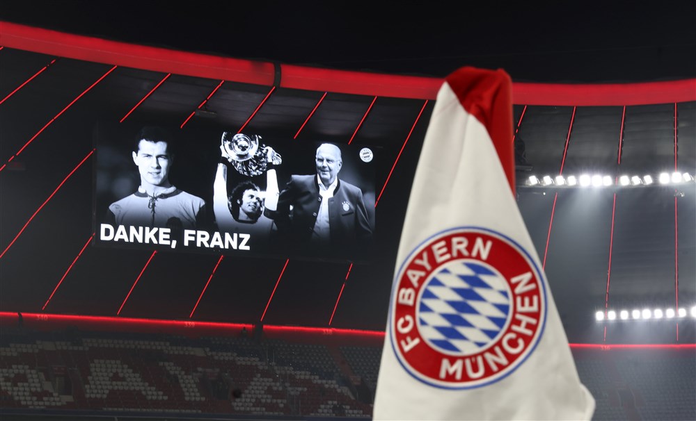 Schitterend eerbetoon aan overleden clubheld Beckenbauer bij Bayern München