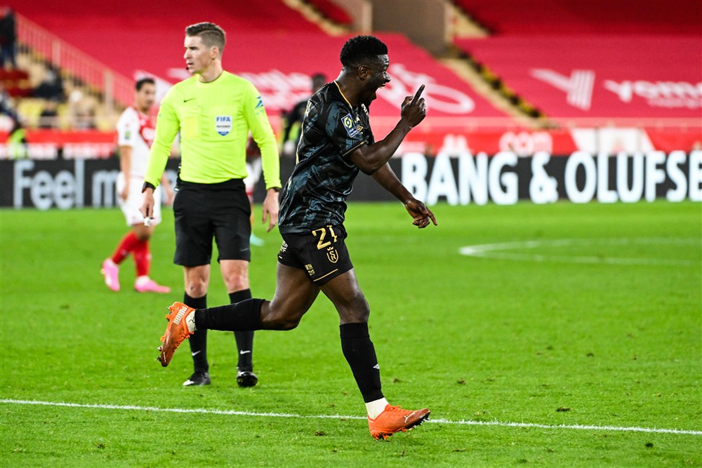 Matusiwa trefzeker bij knappe uitzege Stade Reims in Monaco