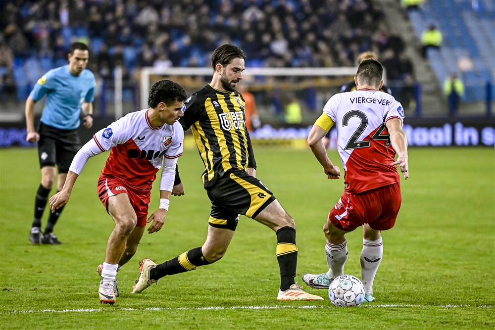 Vitesse kan ondanks puntenverlies tegen Utrecht tweemaal juichen