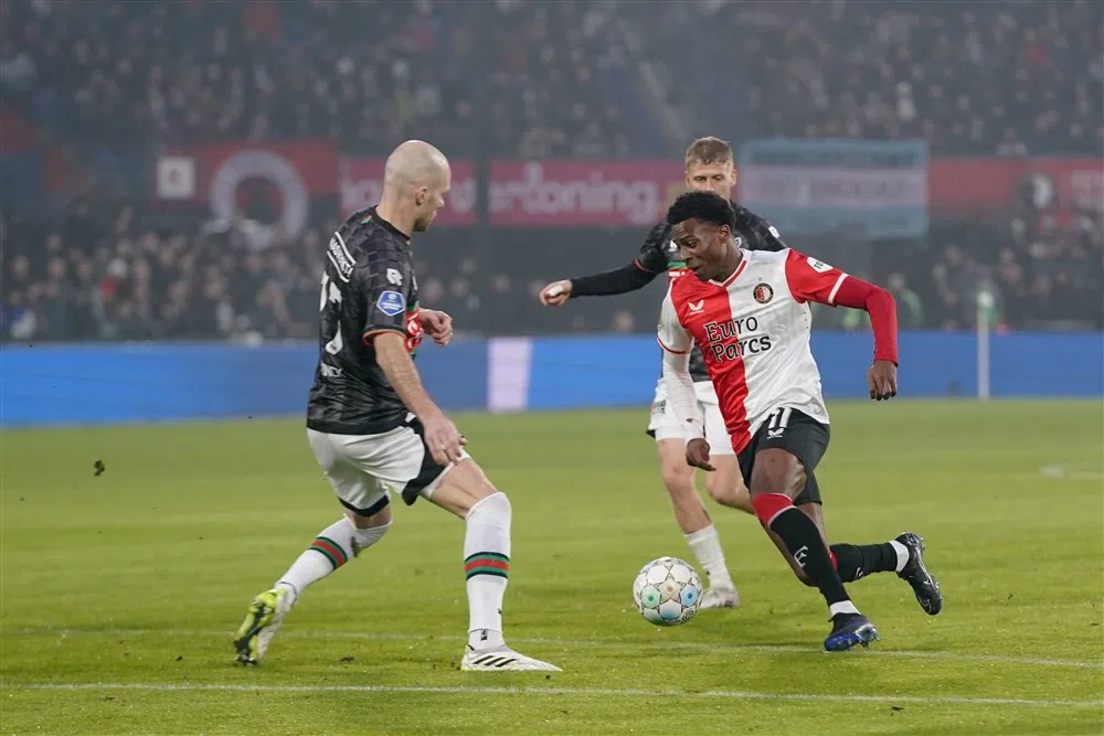 Dilrosun herpakt zich bij Feyenoord: 'Moeilijke periode gekend'