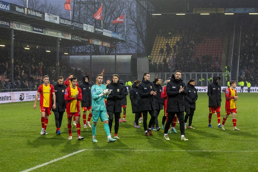 Hake vindt dat Go Ahead 'minimaal vijf goals' had kunnen maken tegen Ajax