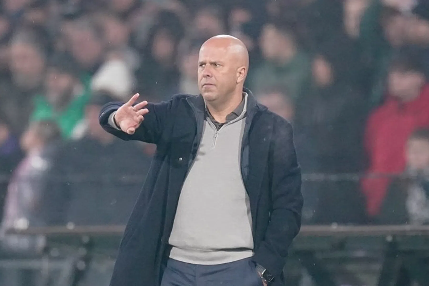 Feyenoord richt blik op Twente en AZ: 'Zij pakken ook veel punten'