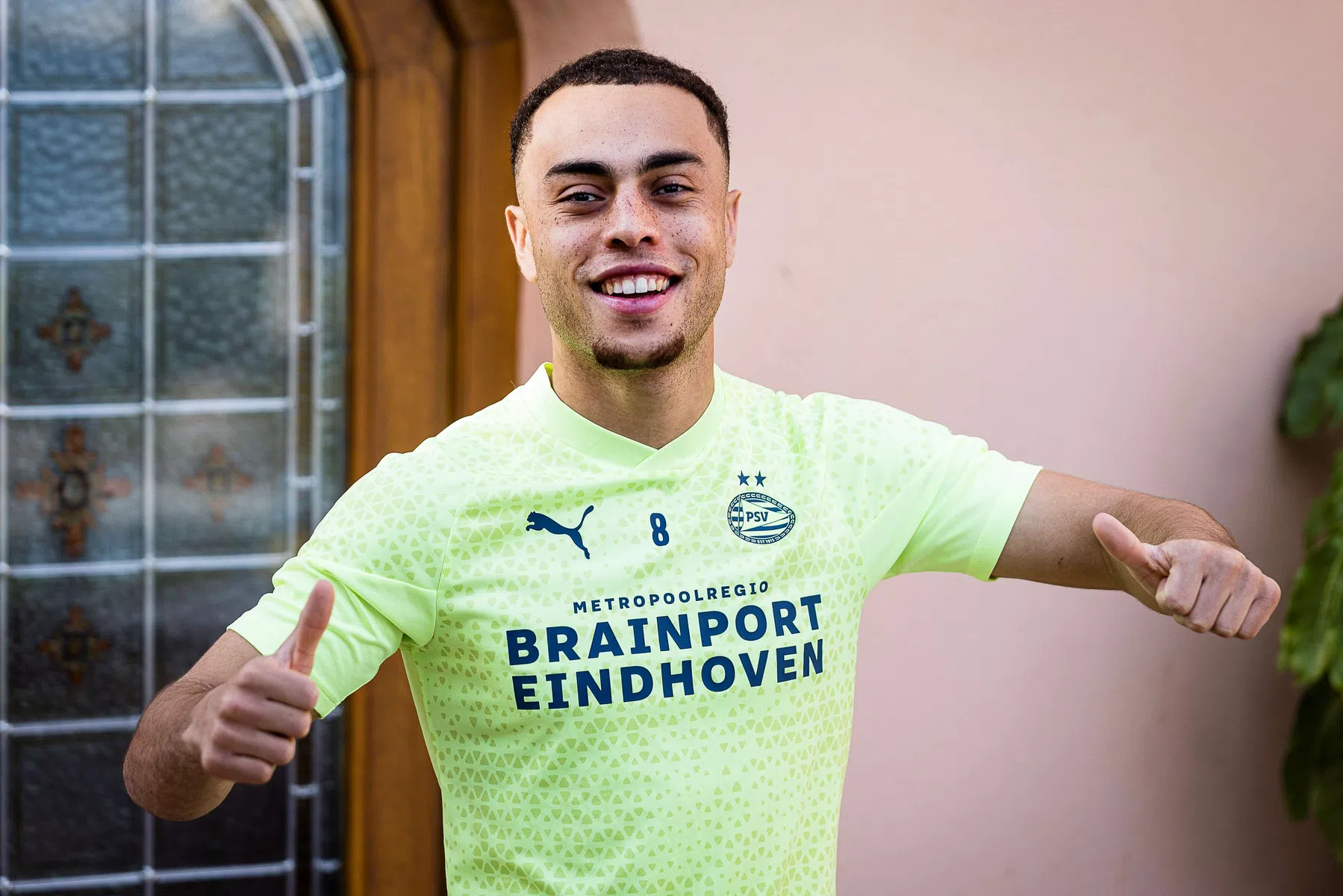 Openhartige Sergiño Dest: 'Ik wil de Champions League en het WK winnen'