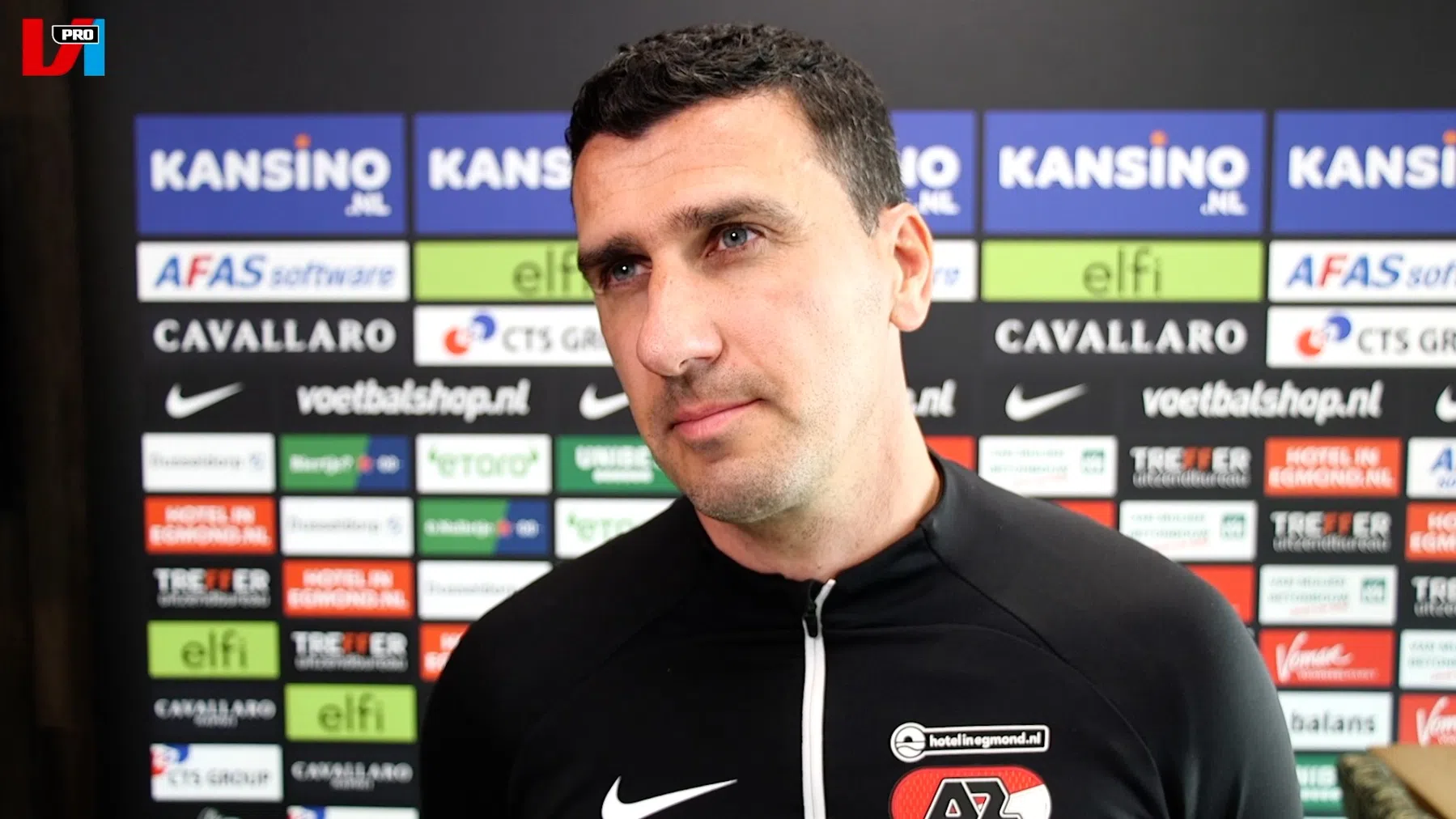 Martens wil niet gefeliciteerd worden met hoofdtrainerschap AZ: 'Voelt raar aan'