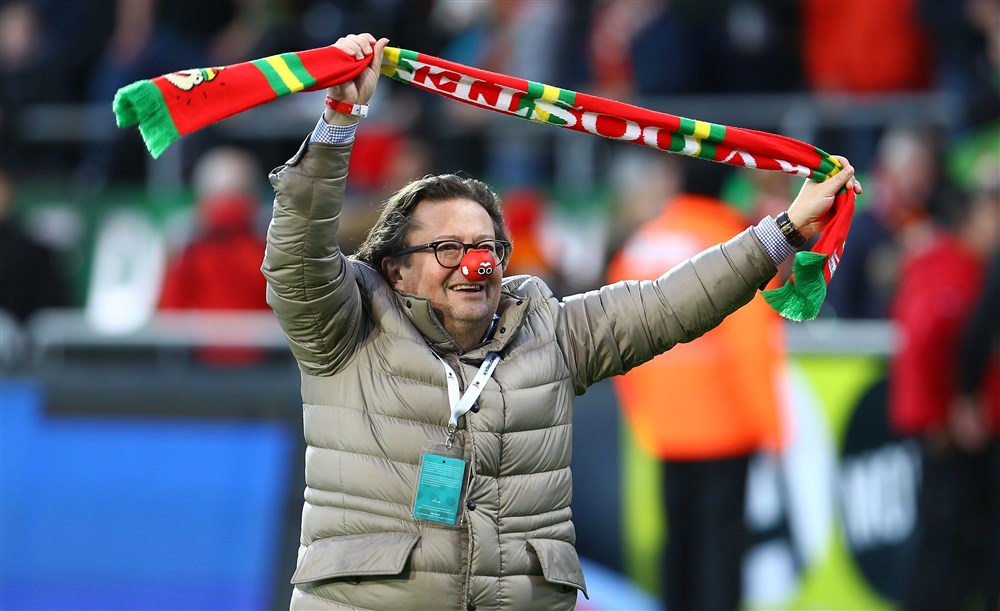 Ellende in Oostende: weireldploegsje staat op omvallen