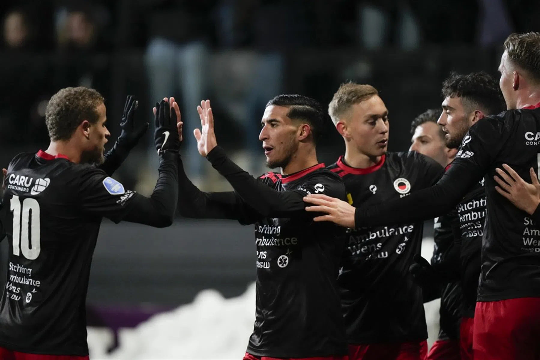 Excelsior boekt tegen zwak Heerenveen eerste zege in elf duels