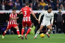 Thumbnail for article: Real Madrid mag VAR bedanken na late zege op hekkensluiter Almería 