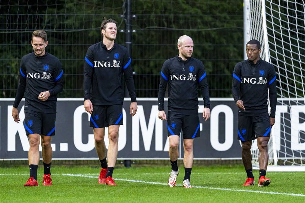 Van Hanegem over Luuk de Jong in Oranje: 'Niet beter dan Weghorst'