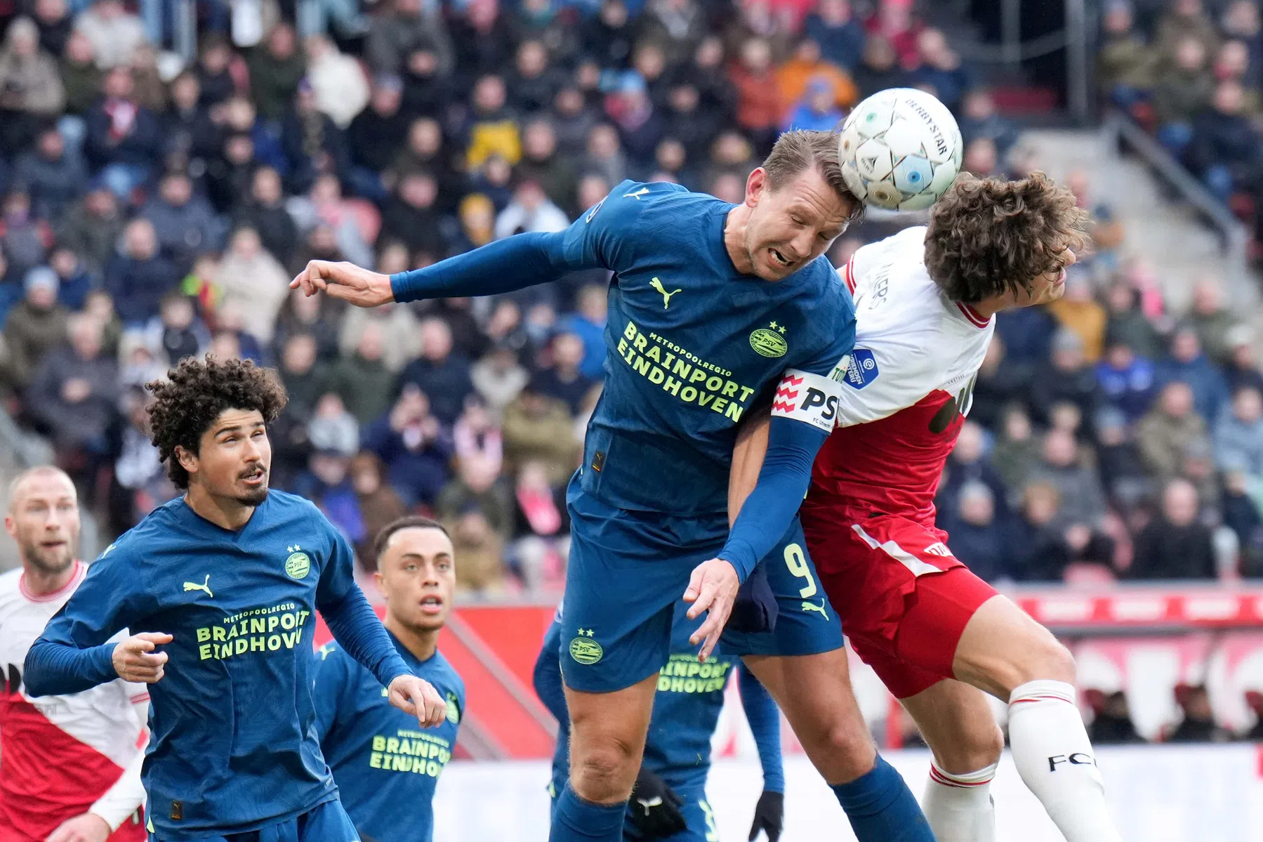 'Gouden' PSV onder indruk van PSV: 'Kan gedenkwaardig seizoen worden'