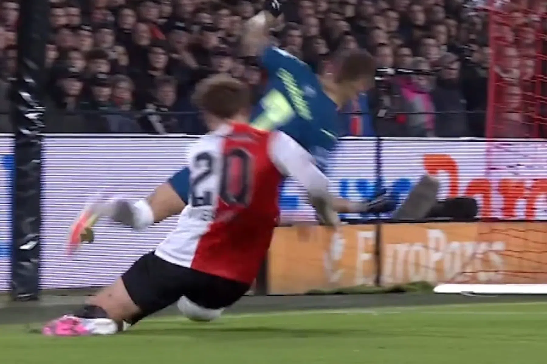 Penaltyclaim PSV maakt de tongen los: 'Dramatische beslissing van Higler en VAR'