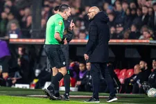 Thumbnail for article: Bosz is boos op VAR: 'Penalty en tweede gele kaart Wieffer'