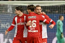 Thumbnail for article: Janssen maakt indruk als middenvelder: 'Een klasbak in de Lage Landen'