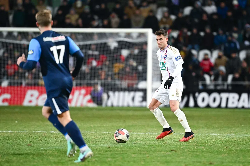 Olympique Lyon hult zich in nevelen over afwezige Tagliafico