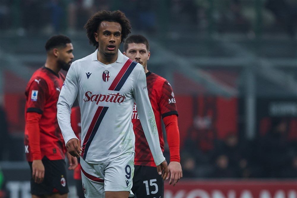 AC Milan niet langs Bologna door goal Zirkzee en gemiste pingels