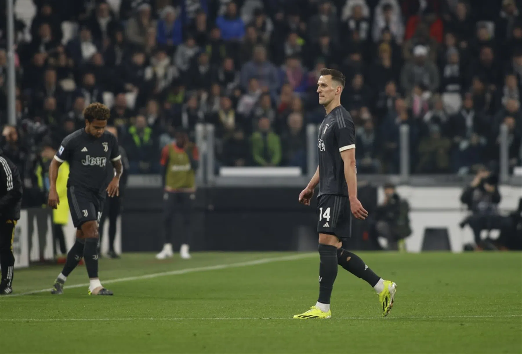 Rode kaart Milik nekt Juventus: degradatiekandidaat pakt punt in Turijn