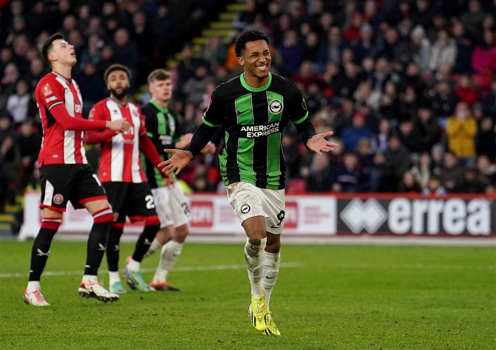 João Pedro helpt Brighton verder in FA Cup na goal Hamer, Krul klopt Everton