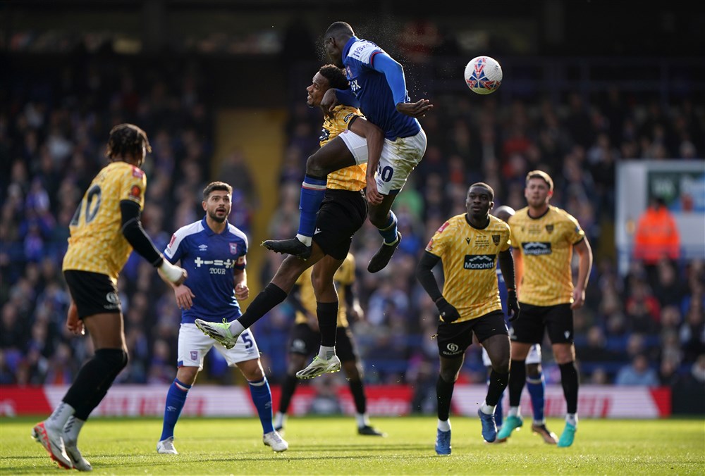 Nederlandse clubhopper stunt met zesdeklasser in FA Cup-toernooi