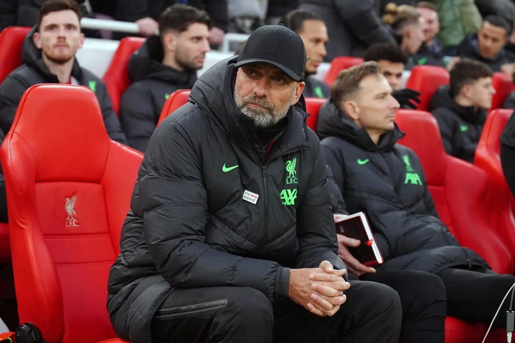 Nederlanders trefzeker tijdens eenvoudige bekerzege Liverpool