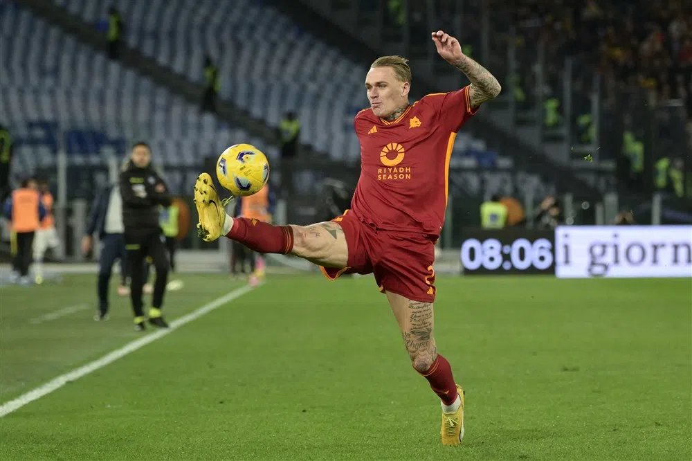 Feyenoord is gewaarschuwd: Roma wint na assist Karsdorp opnieuw