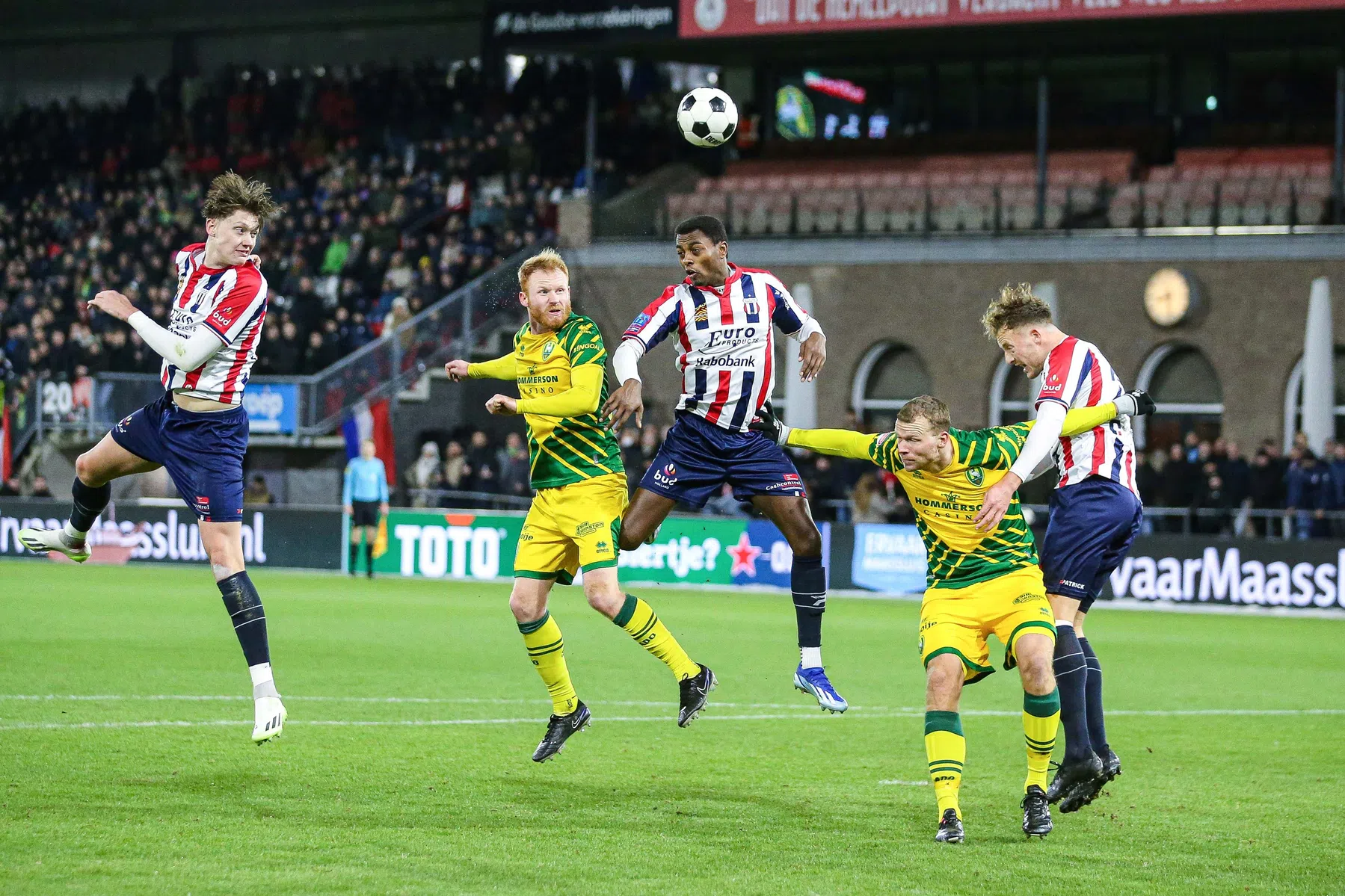 'KNVB in hemd bij bekerwinst Fortuna of ADO'