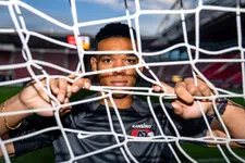 Thumbnail for article: Rome-Jayden Owusu-Oduro breekt door bij AZ: 'Dit is een echte knoert'
