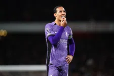 Thumbnail for article: Van Dijk schuldbewust na 'verkeerde keuze' bij klungelige tegentreffer