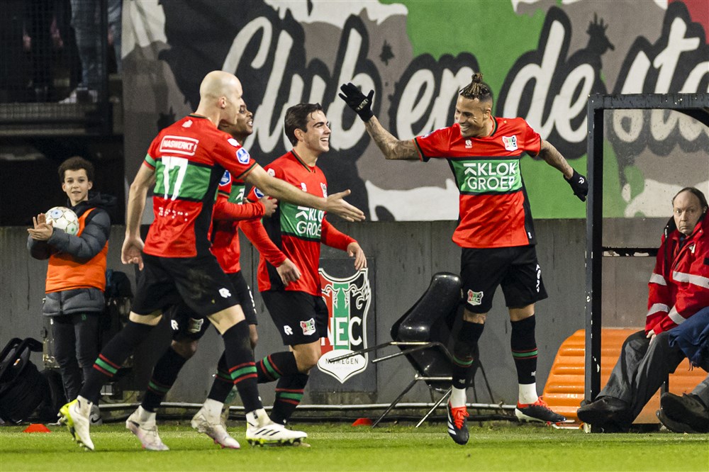 Van bus opwachten naar staande ovaties: wereld van verschil bij NEC