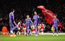 Thumbnail for article: Van Dijk hard aangepakt bij 'pubteam' Liverpool: 'Dit gaat veel pijn doen'