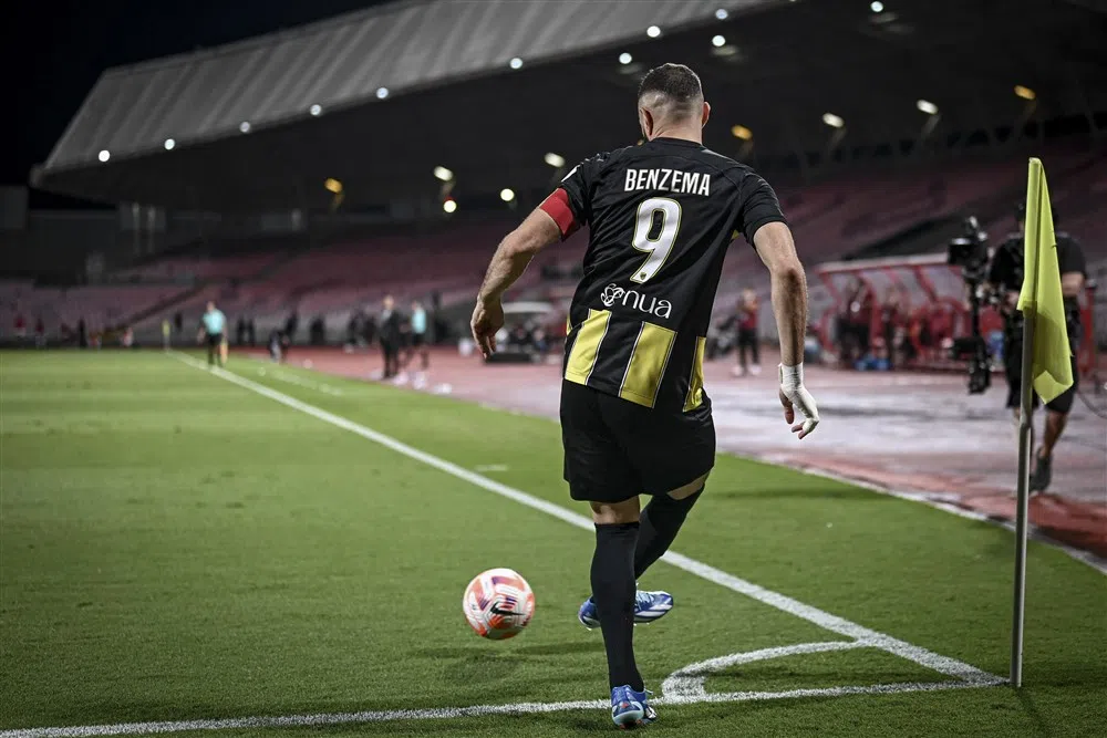 Trainer van Benzema: 'Het ligt aan hem wanneer hij terugkeert'