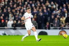 Thumbnail for article: Postecoglou lyrisch over pijlsnelle recordbreker Van de Ven