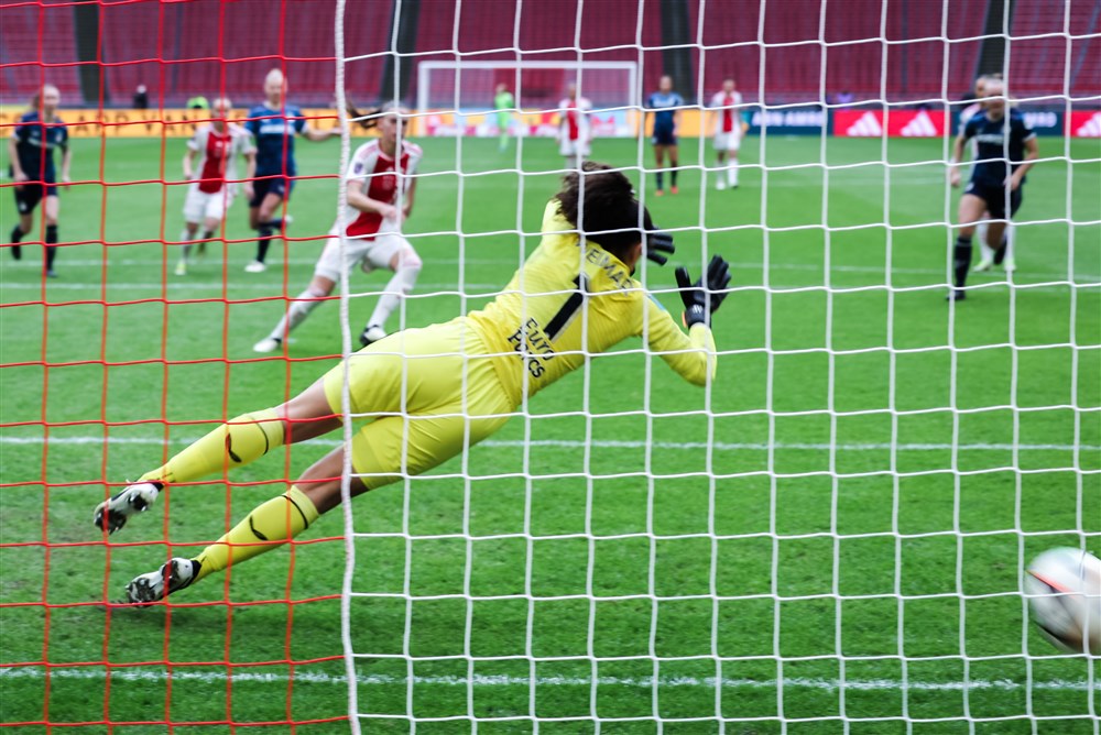 Ajax flinke maat te groot voor Feyenoord in Klassieker