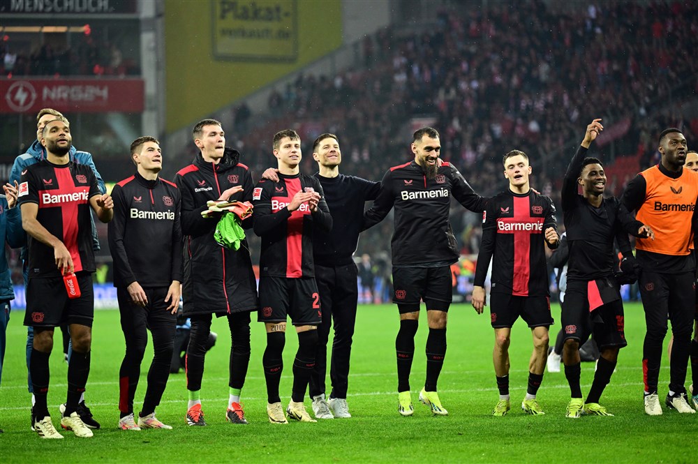 Duitse media prijzen 'oppermachtig' Leverkusen: 'Bayern schaakmat'