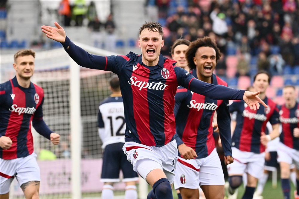 Droomdebuut Odgaard en Serie A-primeur Beukema voor wervelend Bologna