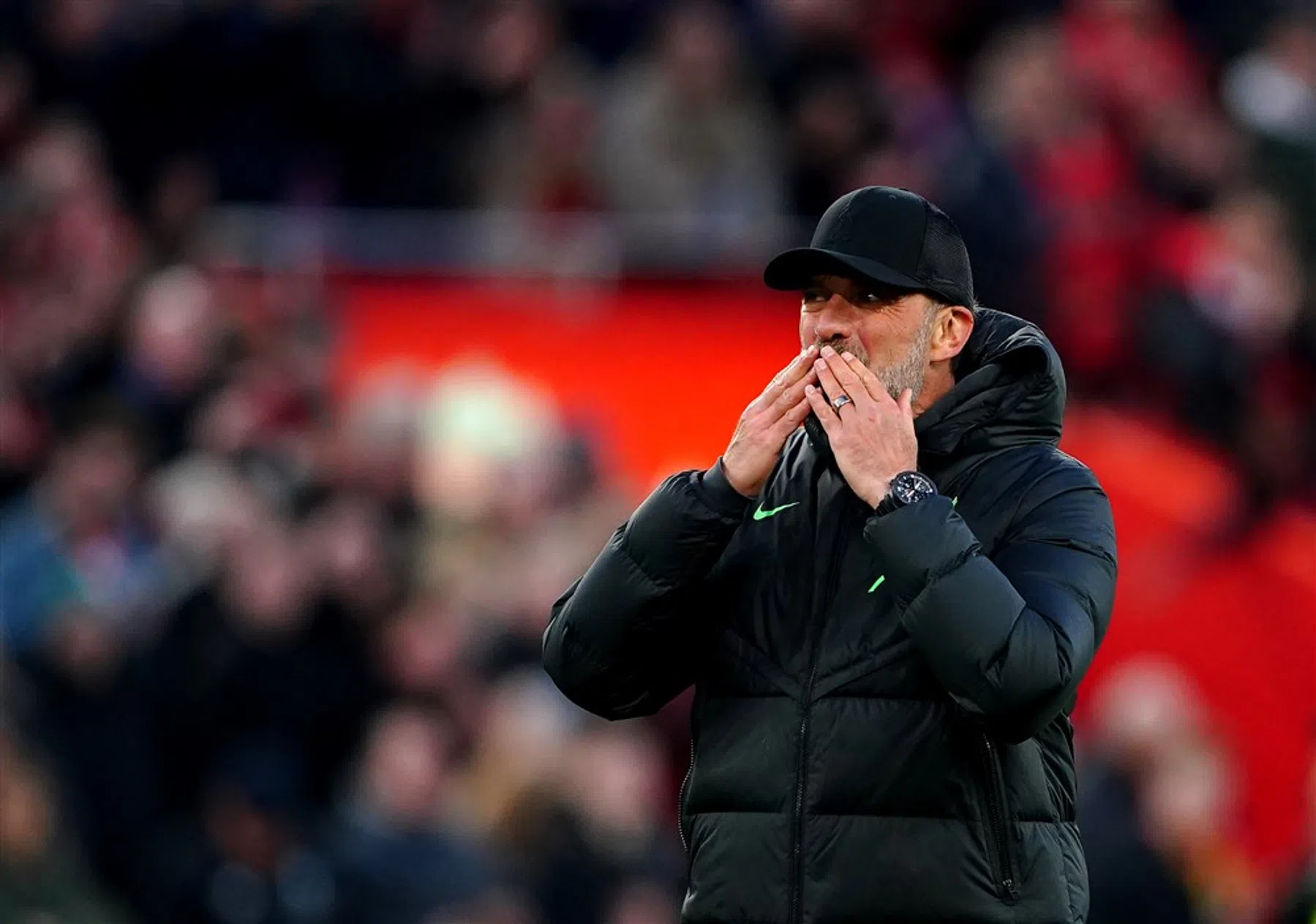 'Met een blauwe kaart was deze wedstrijd het Wilde Westen geworden!'