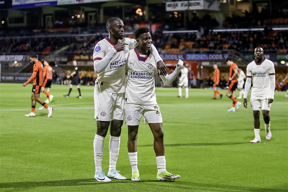 Bosz ligt niet wakker van contractsituatie Babadi: 'Ben je gek'