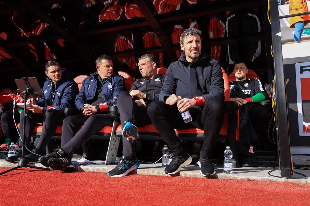 Het weekend van Antwerp: Van Bommel tevreden, bijzonder slotakkoord