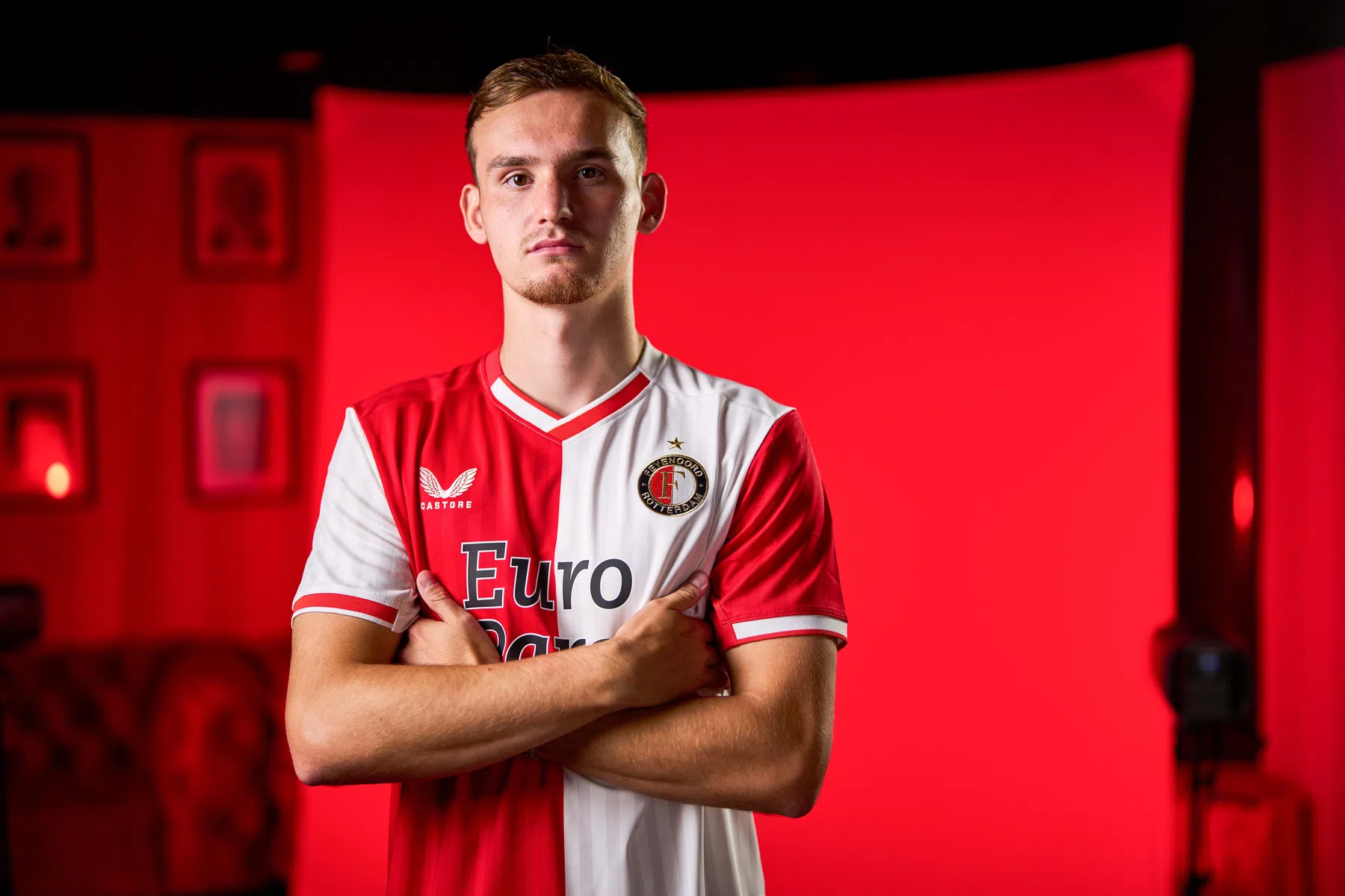 Beelen klopt hard op de deur bij Feyenoord: 'Je ziet dat hij speciaal is'