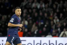 Thumbnail for article: 'Mbappé kondigt intern vertrek aan bij Paris Saint-Germain'